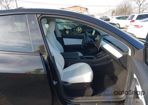 2021 Tesla Model Y Performance Dual Motor All-Wheel Drive from USA, damaged, VIN 5YJYGDEF2MF201974